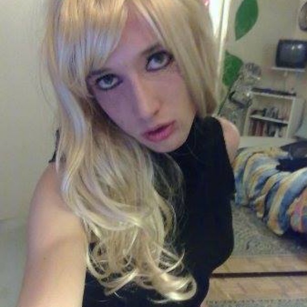 Jolie trans  pour plans sexe ou visio webcam Sainte-Honorine-des-Pertes